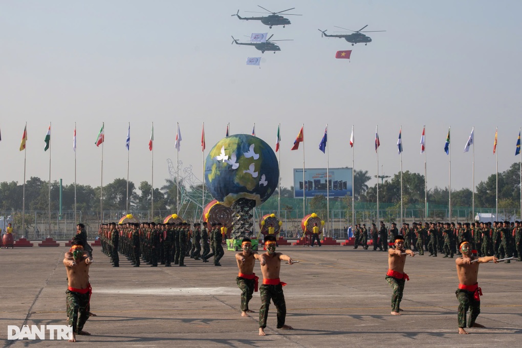 Đại tướng Phan Văn Giang: Triển lãm Quốc phòng thể hiện sức mạnh quân đội - 3